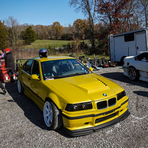 E36 / E46 / UNIVERSAL CARBON FIBER HOOD VENT